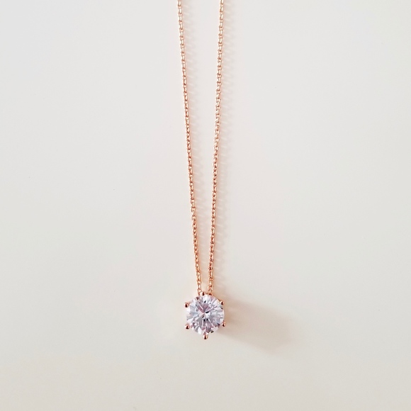 Jewelry - NWOT Rose Gold Cubic Zirconia Necklace